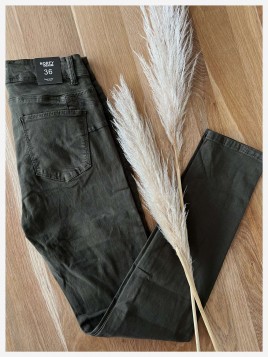 Pantalon pulpeuse kaki