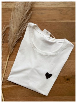 T-shirt coeur marron