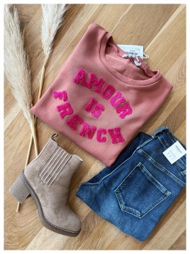 Sweat Amour is french rose